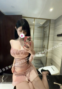 🔅喬葳：162/46/E/23歲