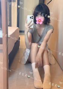 葵葵：158/B/44/22歲🔅甜美短髮鄰家大一新生