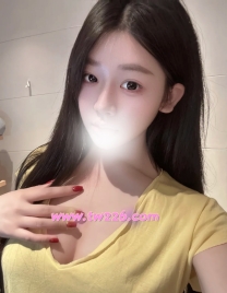 🔅哈尼：164/E/50/24歲