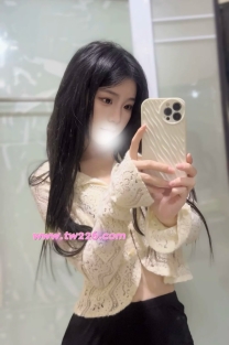 鄰家清純小妹妹🔅萱兒：156/B/42/19歲